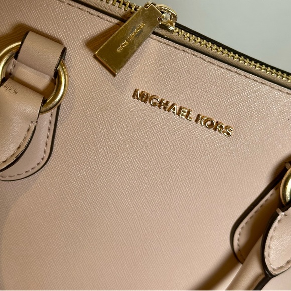 Michael Kors Bag Pink - Picture 6 of 7